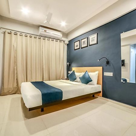 Hotel Bhumi World Bhiwandi Esterno foto